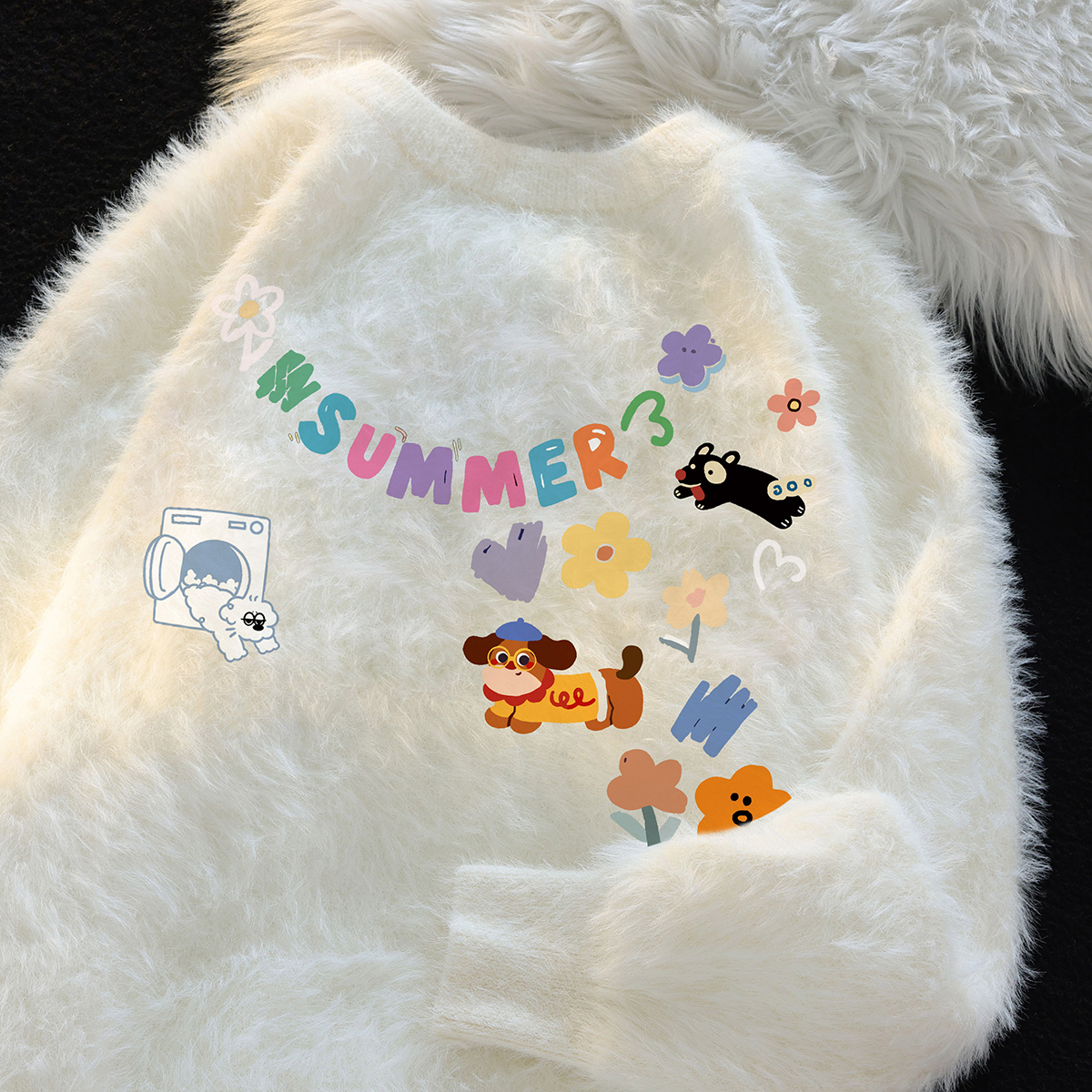 米白色软糯卡通印花毛衣女秋冬季加厚宽松慵懒水貂绒针织衫上衣