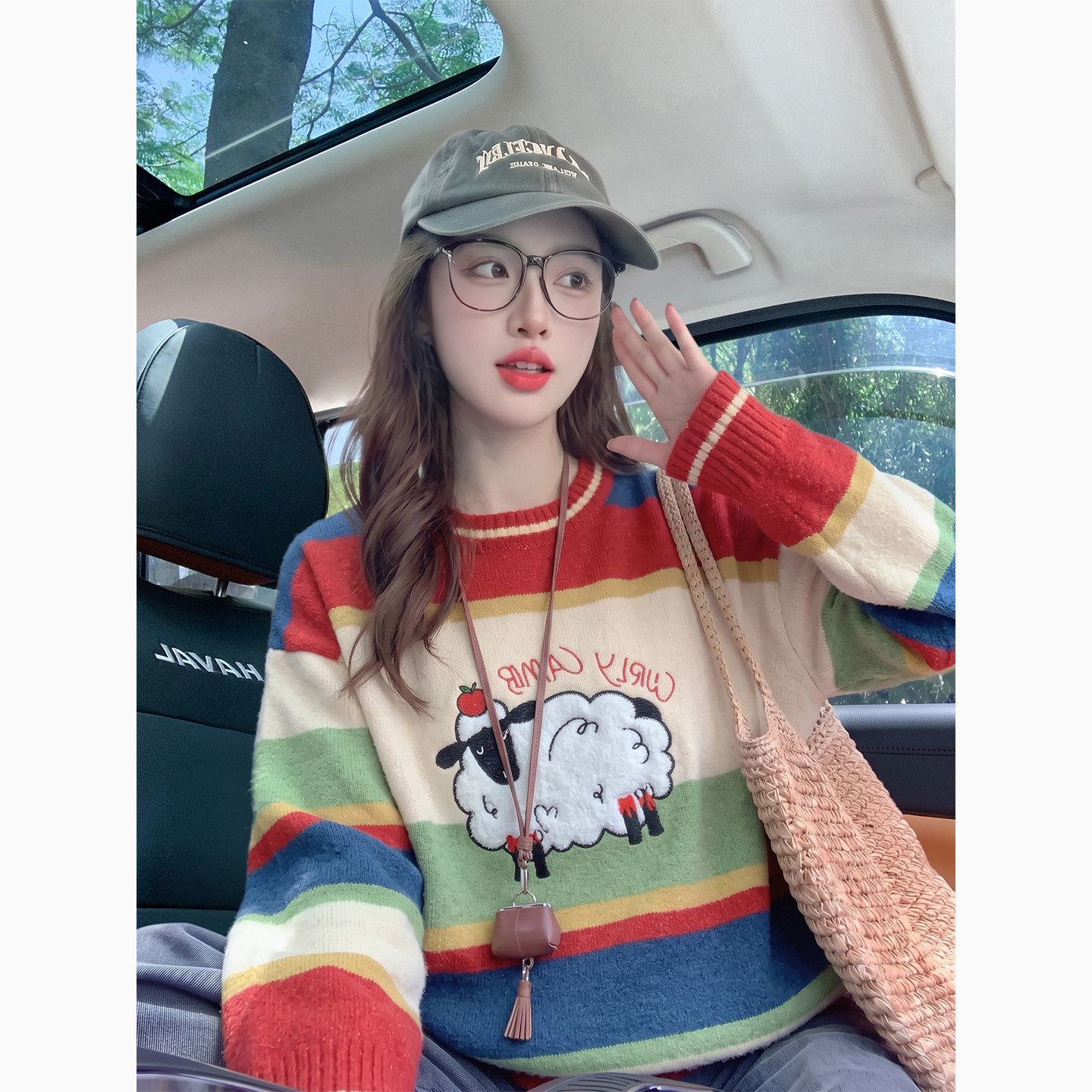 彩色条纹刺绣毛衣女秋冬2026新款复古减龄慵懒风圆领套头针织上衣
