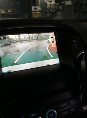 15-18款自动精英版CTCC版福克斯福特原厂倒车影像全新带随动轨迹