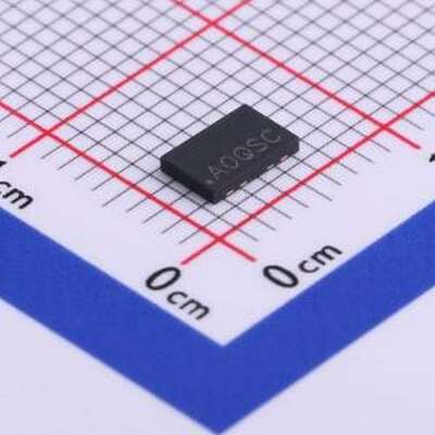 7NM45158AC33YC 预编程振荡器 45.1584MHz ±25ppm LVCMOS SMD503