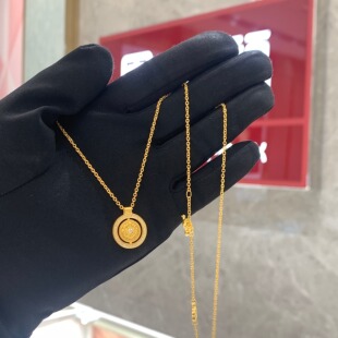 周大福代购 传承国韵系列OT扣镶钻罗盘黄金钻石项链定价7折RU1100