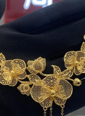 周大福代购 花月佳期新款蝴蝶兰足金黄金项链 克减80 计价F231705