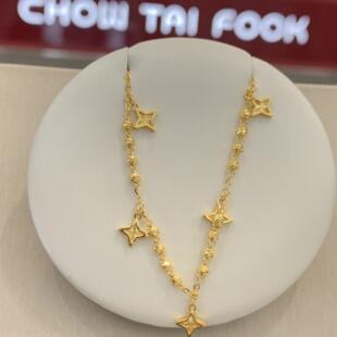 周大福代购 漫天星芒几何星星足金一体链黄金项链 克减80 F232932
