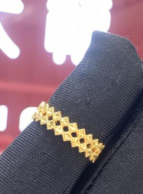 周大福蕾丝镂空菱形戒指