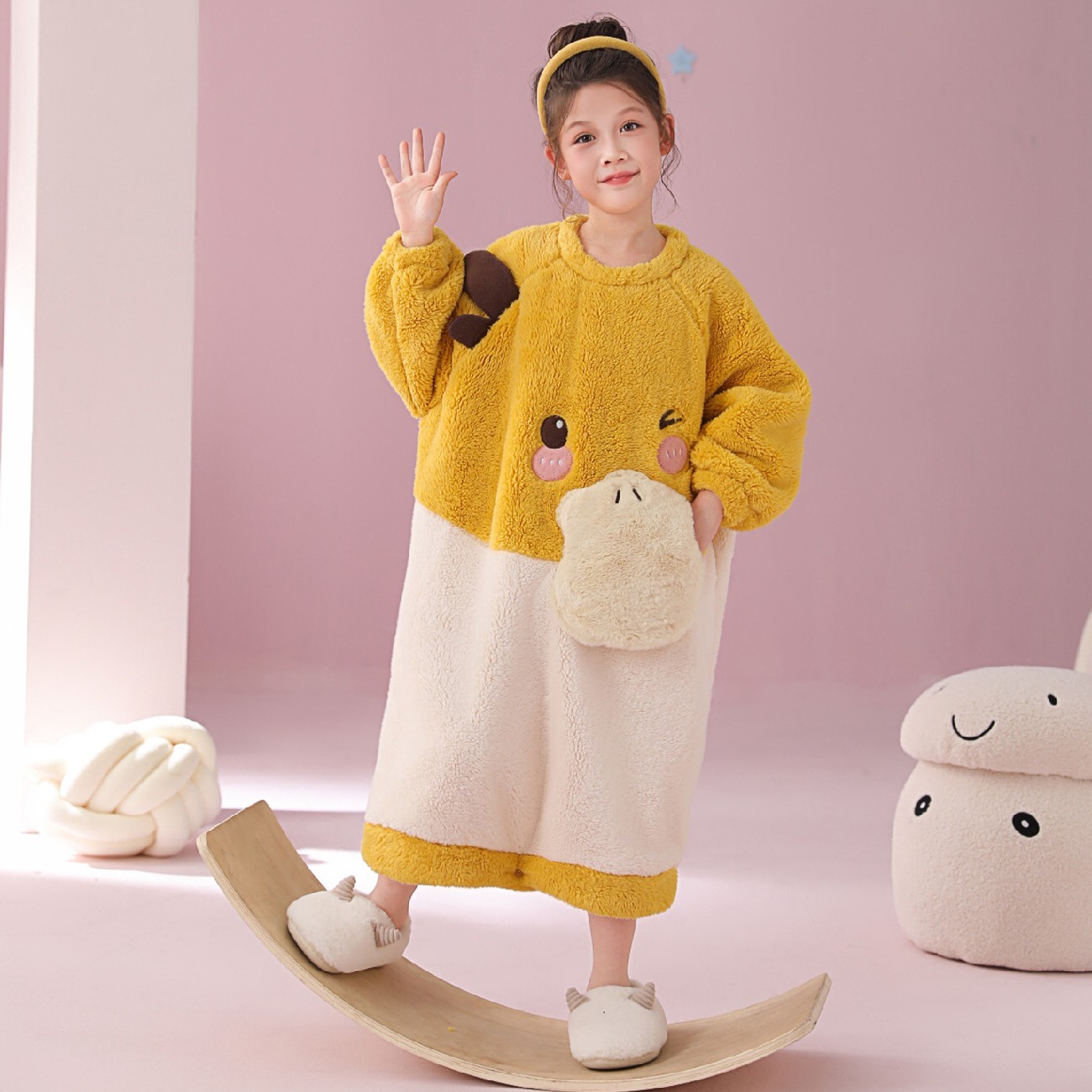 女童连体睡衣冬季珊瑚绒加绒加厚法兰绒秋冬款家居服
