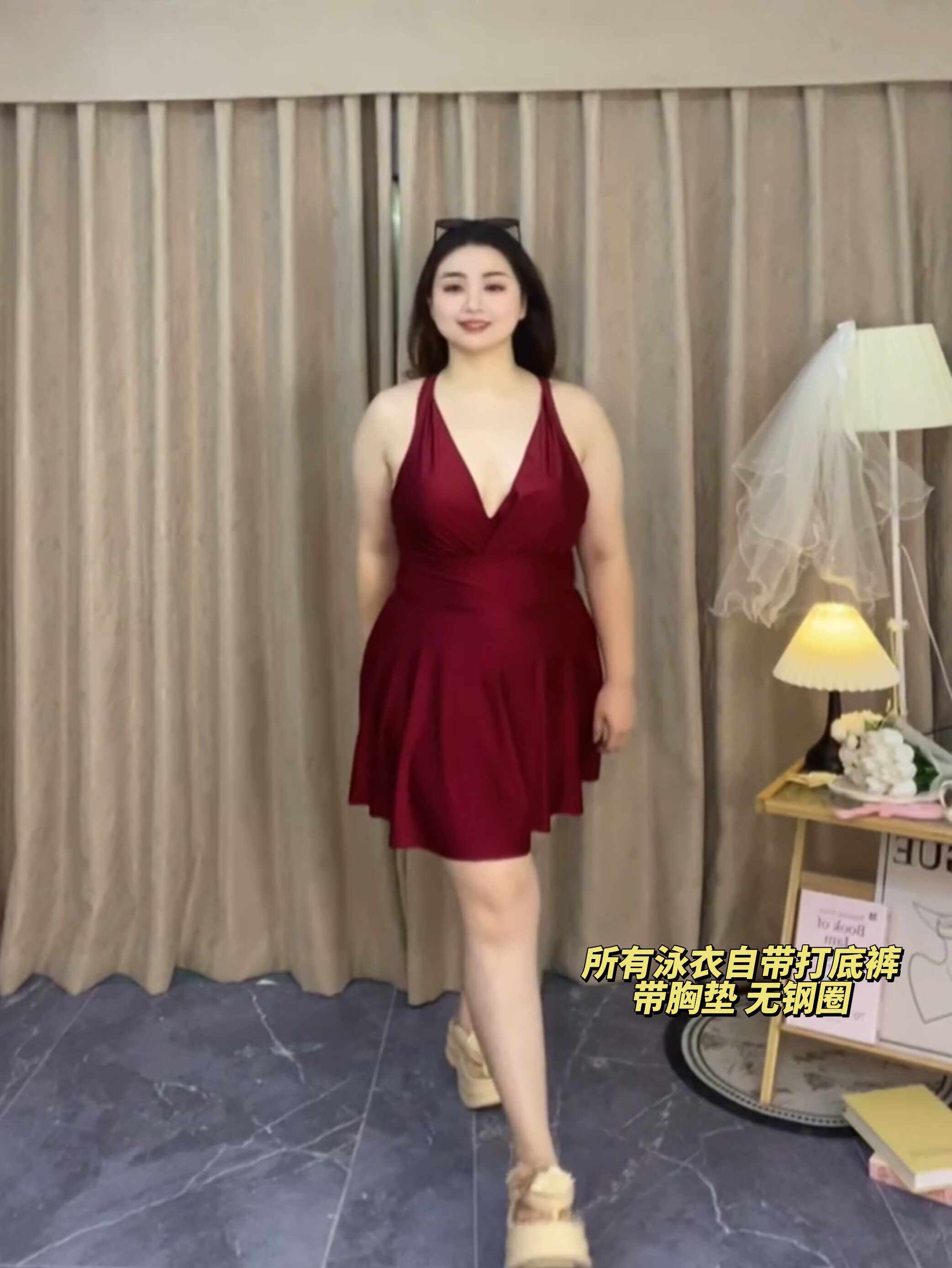 爱的终章|大码泳衣女遮肉显瘦连体裙式性感露背带胸垫泡温泉度假