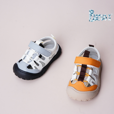 巴托童鞋 26夏季新品 男孩软底防滑魔术贴学步防踢儿童皮凉鞋6918