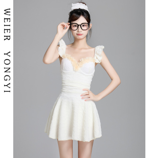 泳衣女高级感2026新款 保守遮肚小胸聚拢泡温泉 仙女范连体吊带裙式