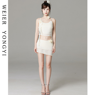 泳衣女高级感2025新款分体超仙性感绝美蕾丝小胸聚拢温泉度假泳装