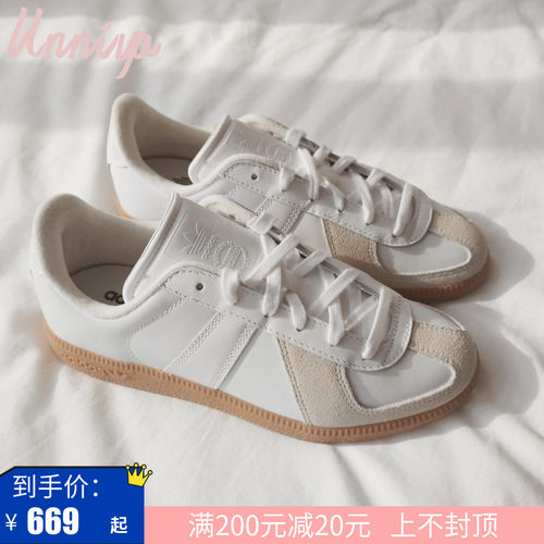 韩国板鞋男价格 韩国板鞋男图片 星期三