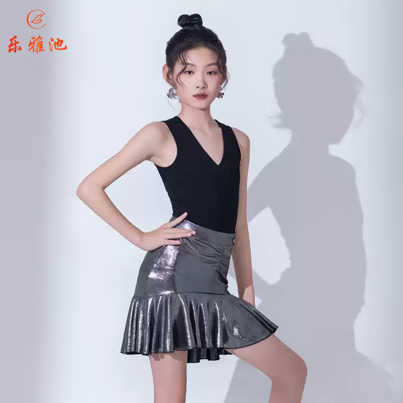 乐雅池儿童拉丁舞服套装图片