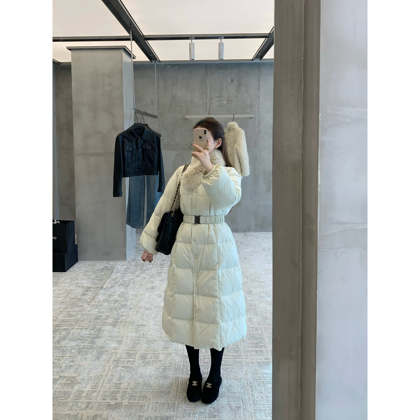 EASE-收腰设计羽绒服(配腰带,毛毛领)(238g充绒量巨保暖)E25Y032