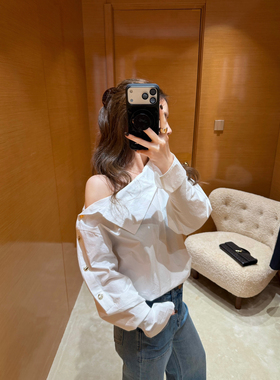 EASE-26年早春法式复古不规则领口设计感小衫E26A6021