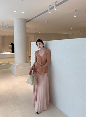 INHERE休闲针织套装女2026新款V领针织开衫百褶半身裙两件套装