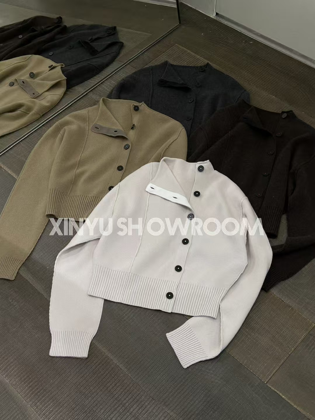 3ONE/100%绵羊毛立领纽扣极简风百搭miu系羊毛毛衣针织开衫女秋冬