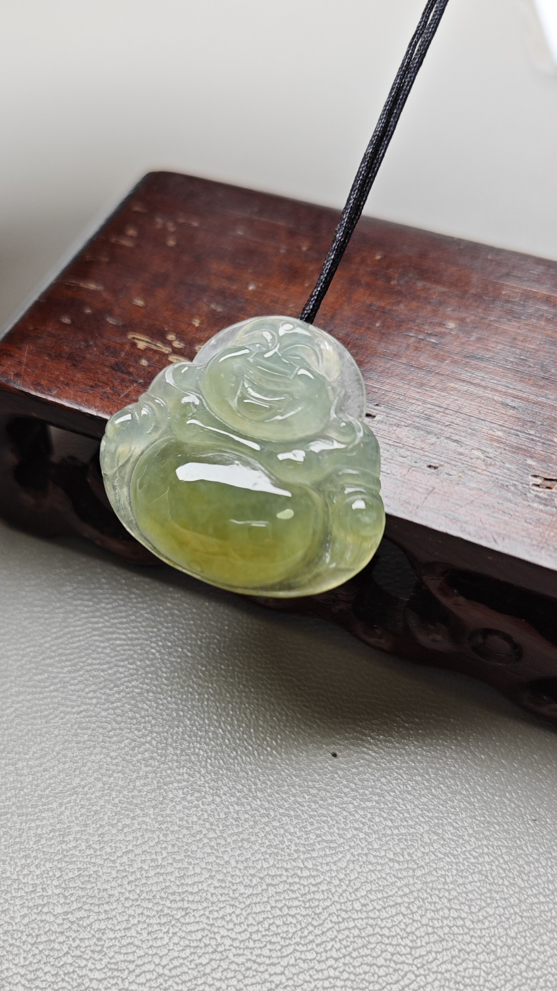 天然翡翠A货冰种黄翡佛公