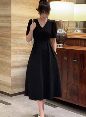 赫本风法式黑色针织连衣裙子女装夏季2025新款垂坠高级感v领长裙