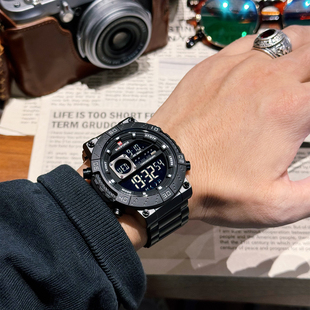 naviforce领翔不用充电金属风运动手表大屏数显炫酷钢带防水男表