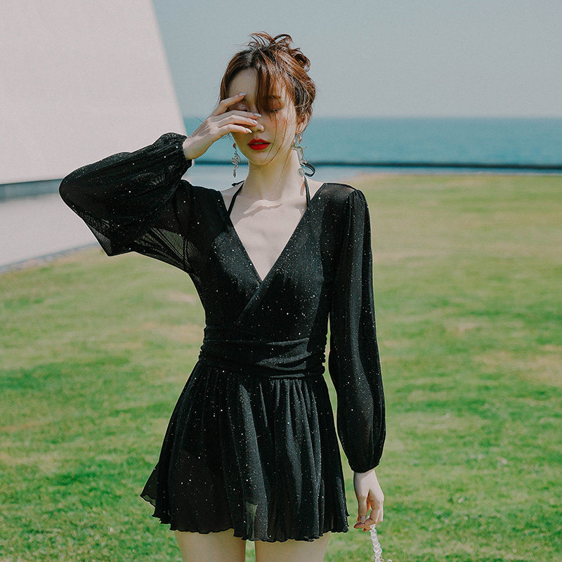 亦美珊高级感温泉微胖游泳