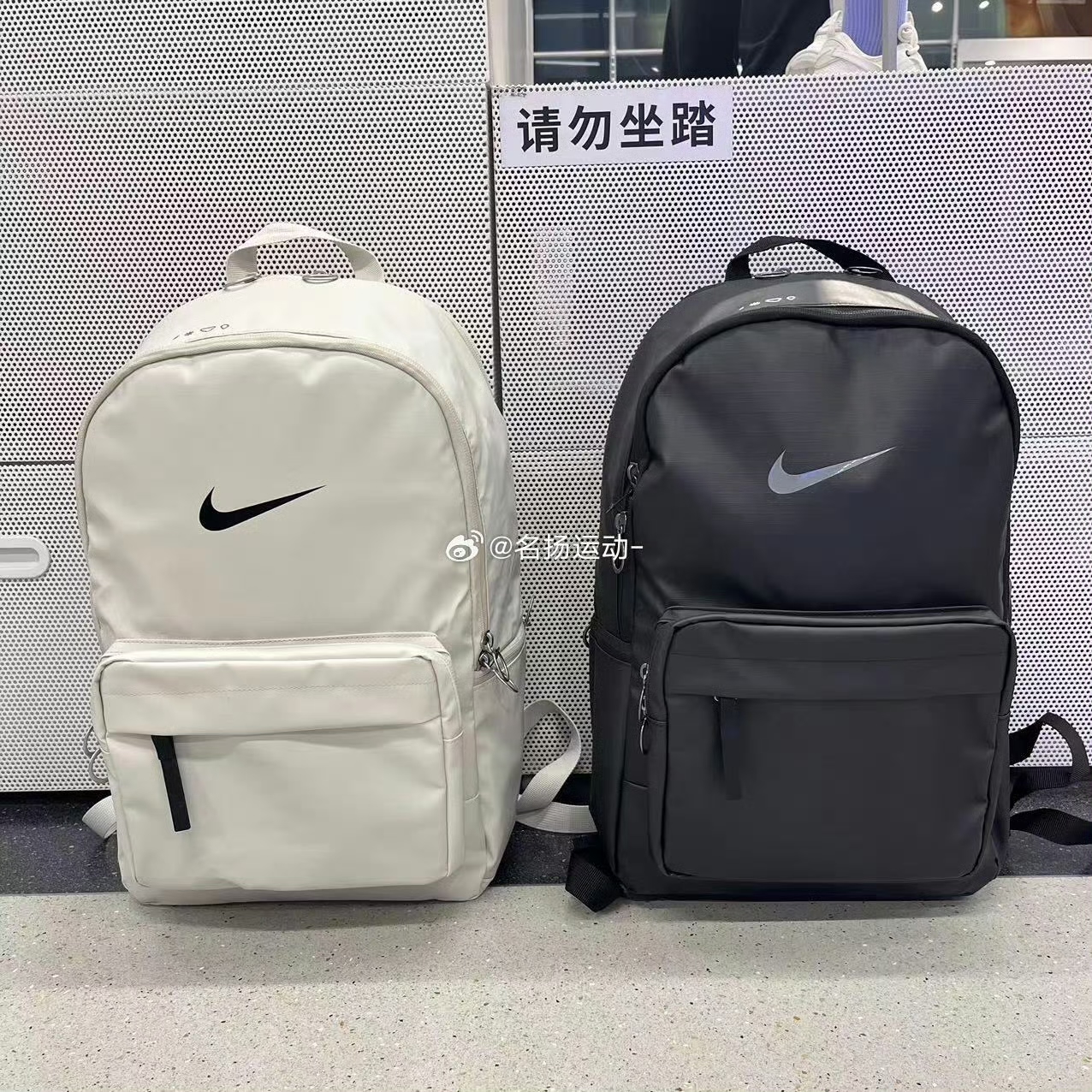 Nike/耐克男女大容量双肩背包