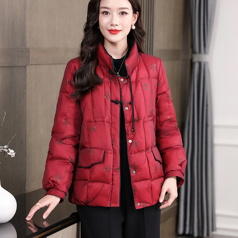 2024冬季短款印花保暖外套立领