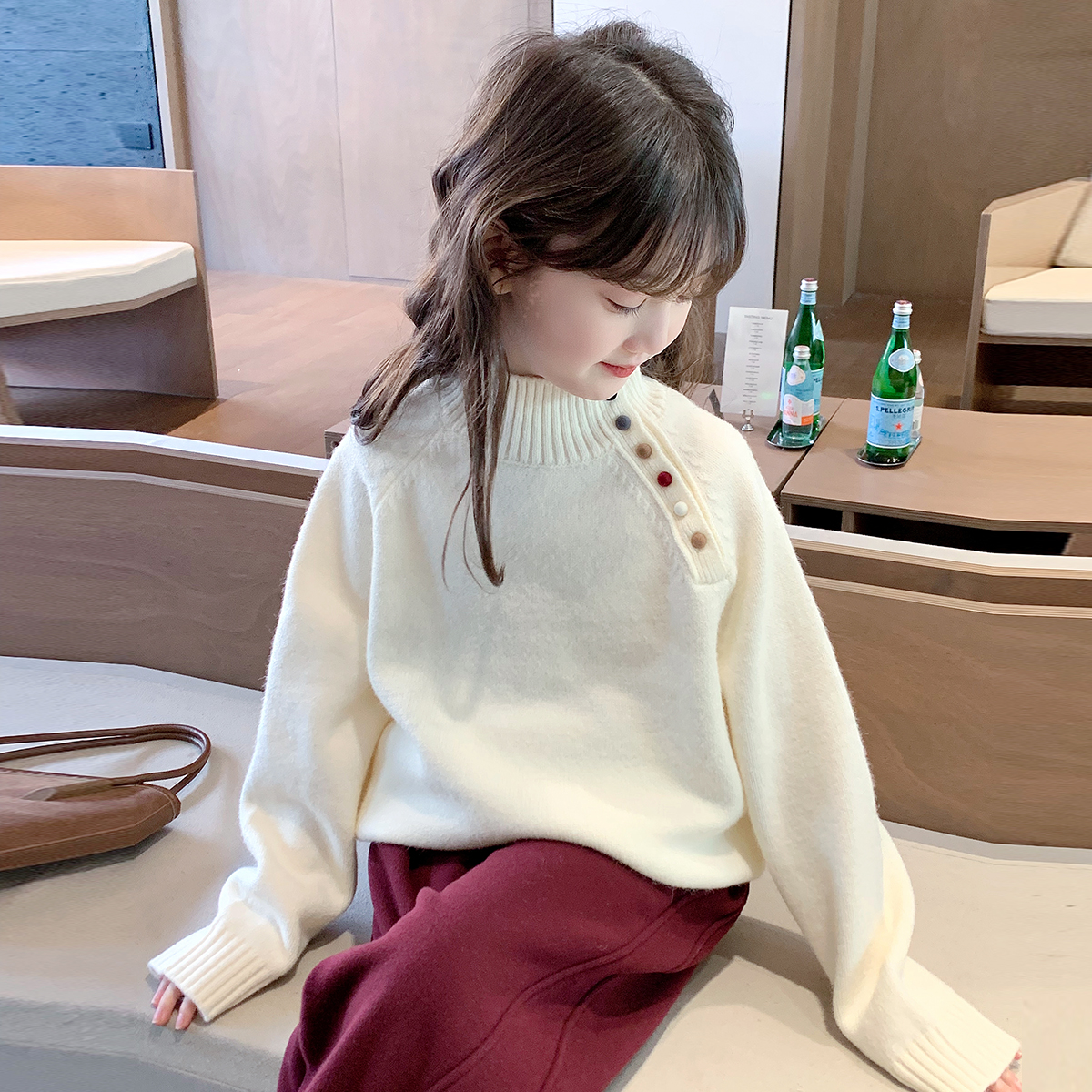 鱼儿妈女童毛衣2025秋冬新款韩版洋气加厚白色半高领针织衫儿童