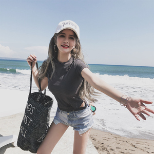 金美希修身显瘦破洞T恤