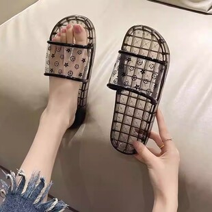 2026新款果冻鞋硬底不臭脚不断底女士洗澡平底沙滩水晶拖鞋夏外穿