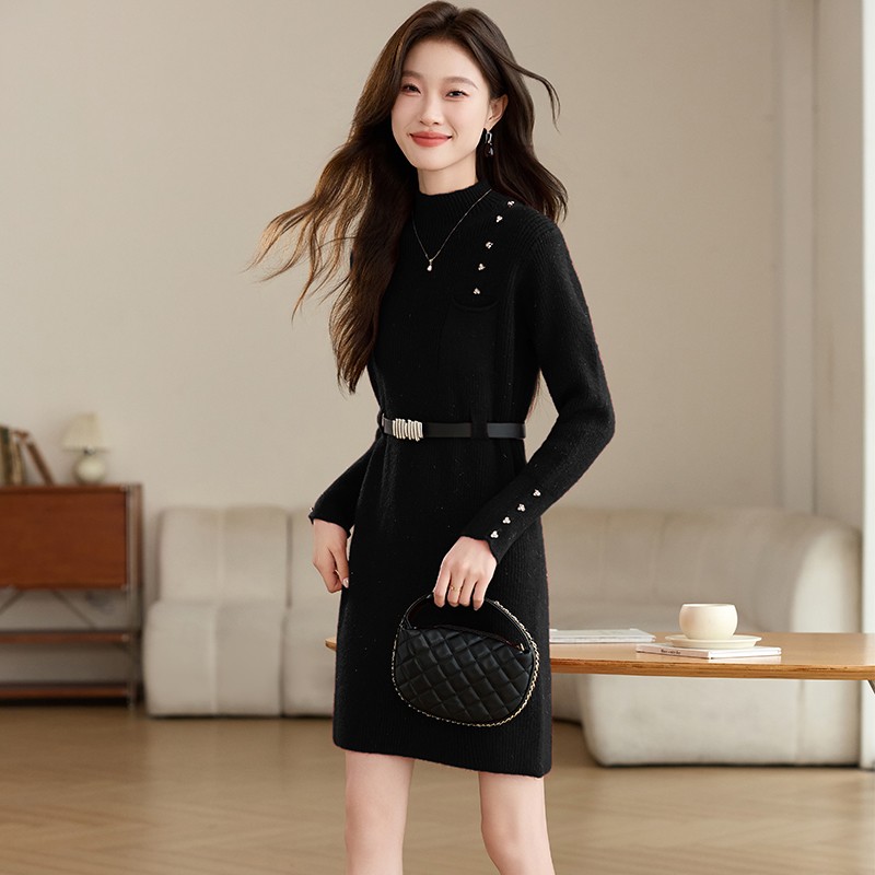 红色毛衣连衣裙中长高底与大衣连衣裙2025新妇女秋冬针织底衬衫连