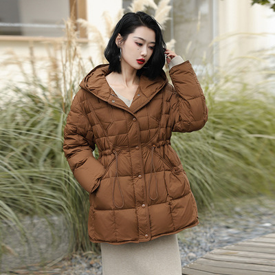 羽绒服女款2025年新款时尚洋气高端轻薄白鸭绒冬中长款可收腰连帽