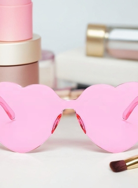 桃心太阳镜 爱心太阳眼镜 果冻色无框心型连体眼镜 炫目色彩眼镜