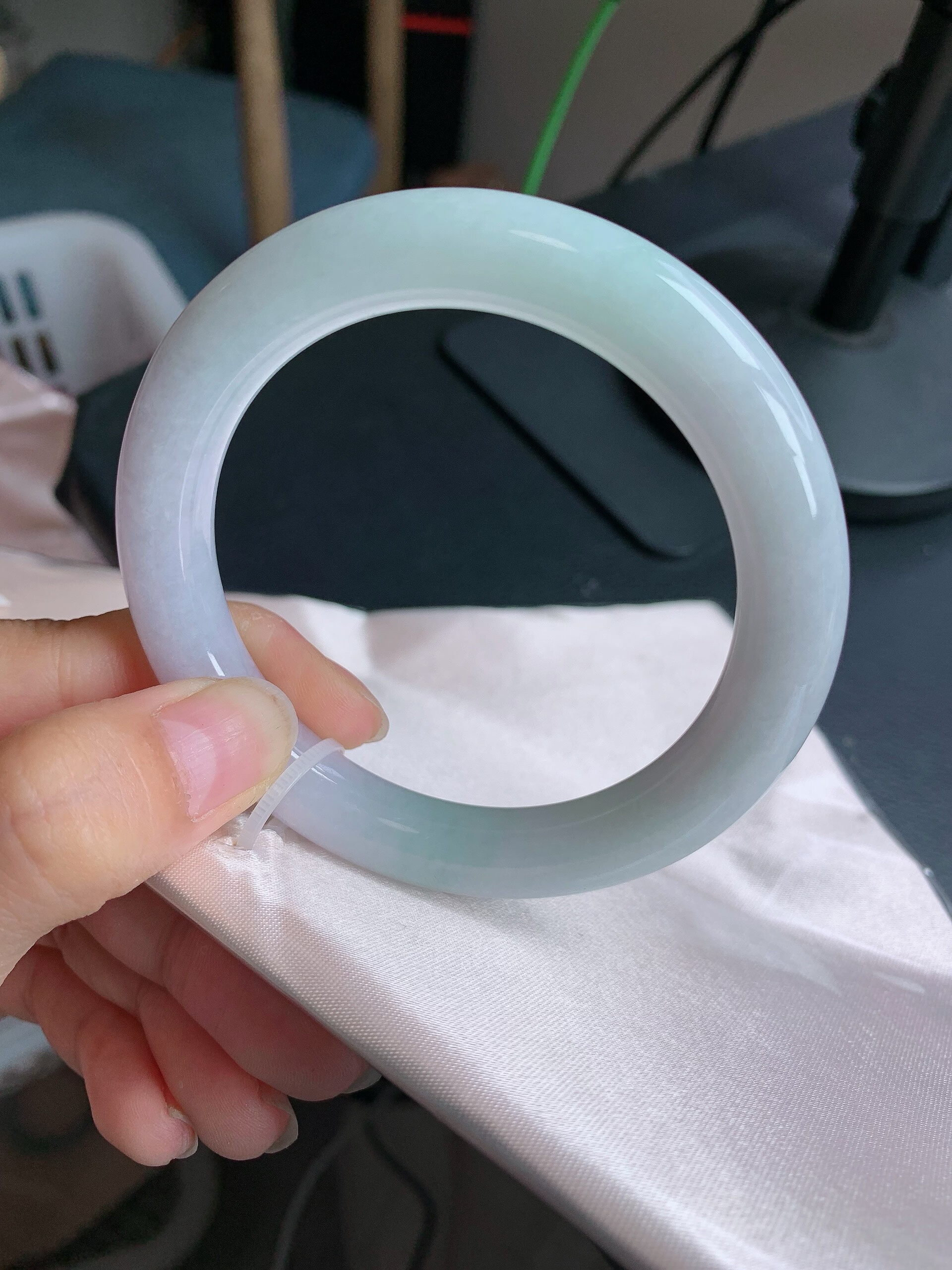 缅甸天然a货翡翠57圆条圈口手镯