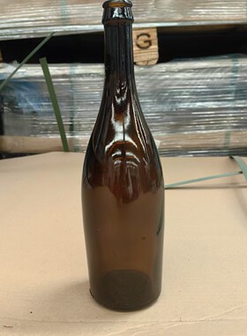 新款750ml啤酒瓶棕色玻璃瓶自酿灌装空瓶大肚酒瓶葡萄酒酵素带盖