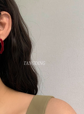 植绒酒红色耳圈小众麻花几何圆圈耳扣秋冬新款显白气质耳饰s925银