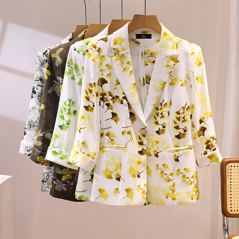 2025春夏季新款洋气西装外套短款薄款收腰显瘦时尚印花西服上衣女