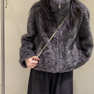 2025秋冬新款小湖羊皮毛一体毛毛短款时尚立领休闲环保羊毛皮草女
