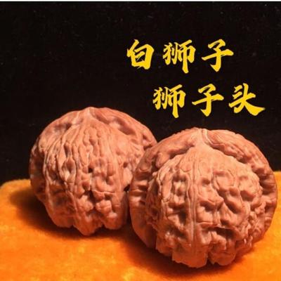 文玩核桃狮子头三角白手把玩件四座楼满天星文玩核桃核把件