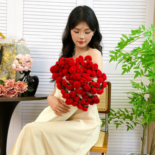 红色玫瑰花毯子成品花束手工编织送人网红披肩针织99朵鲜花毛毯
