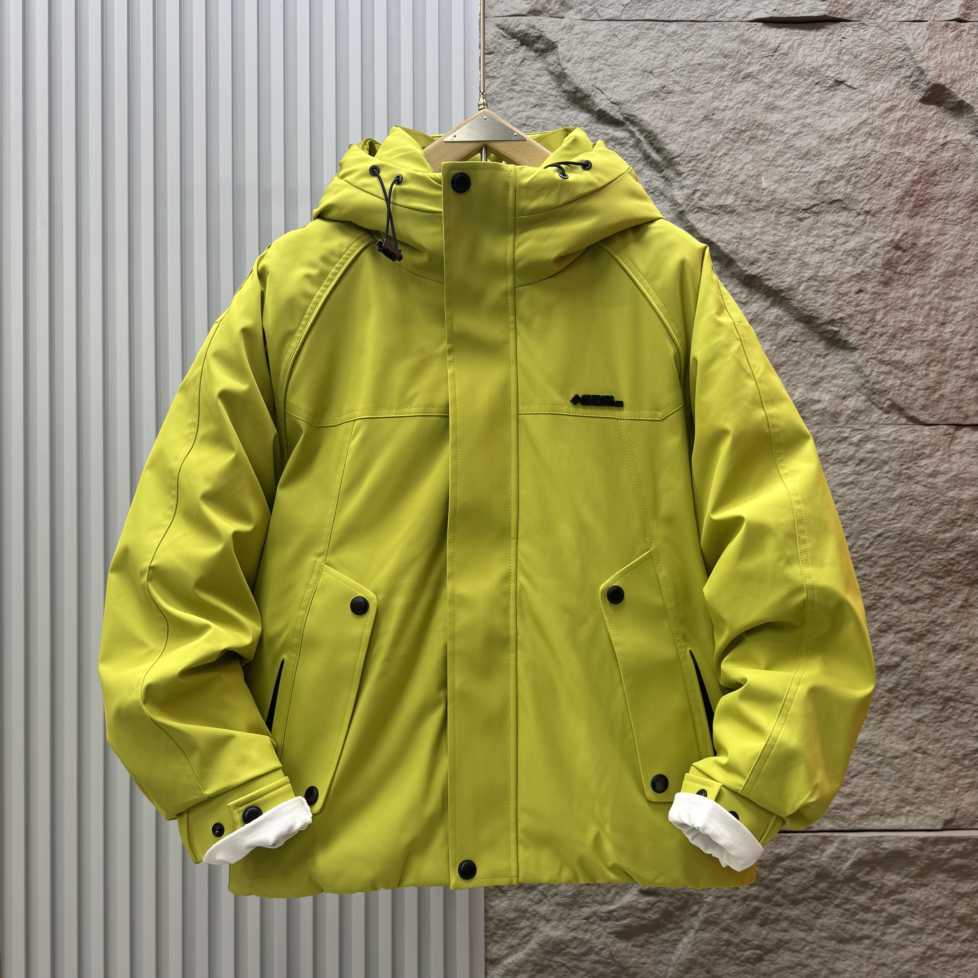 冬季保暖连帽冲锋衣羽绒服