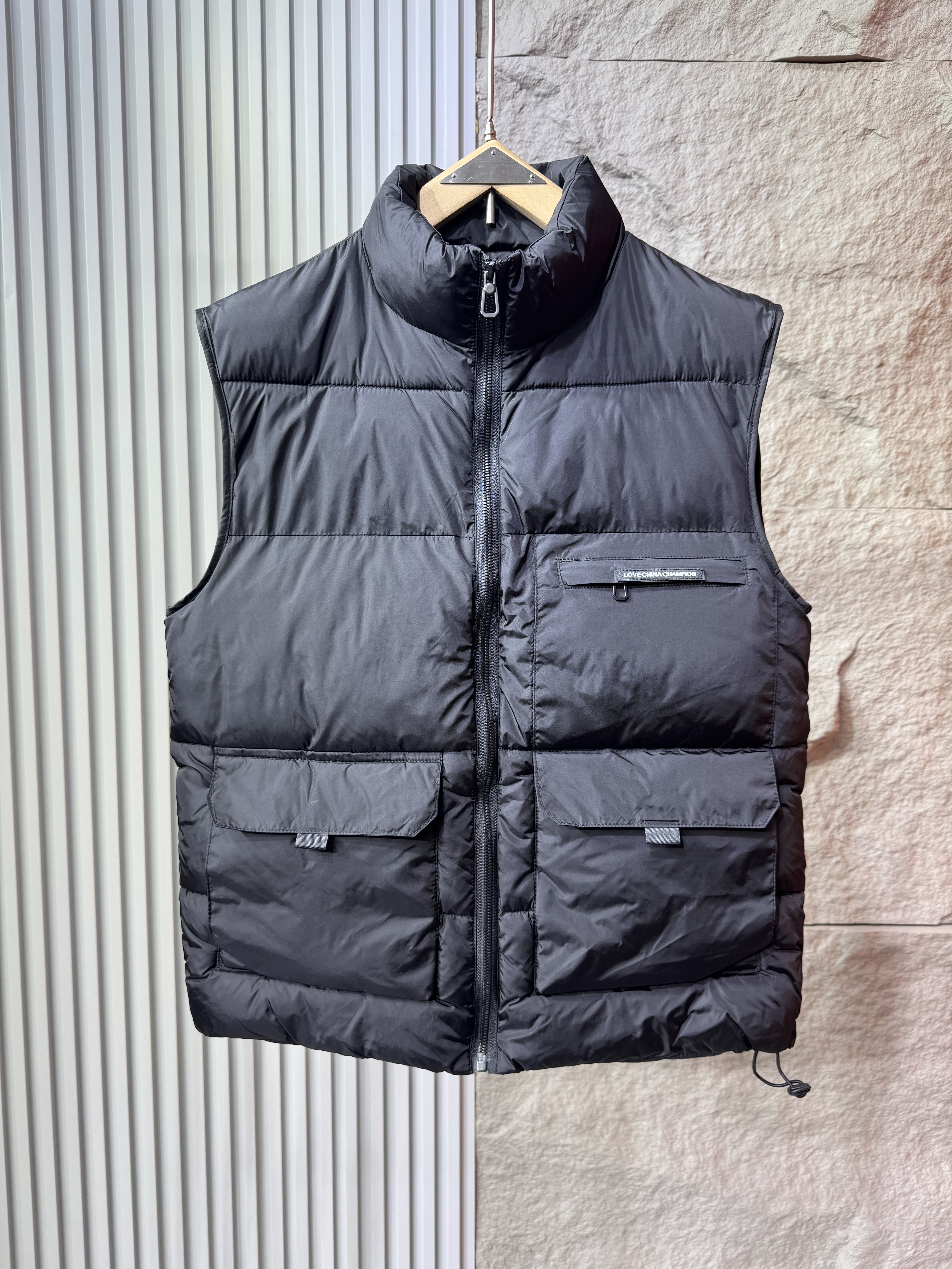 欧洲站2025冬季新款工装多口袋立领绒棉马甲加厚轻薄休闲百搭坎肩