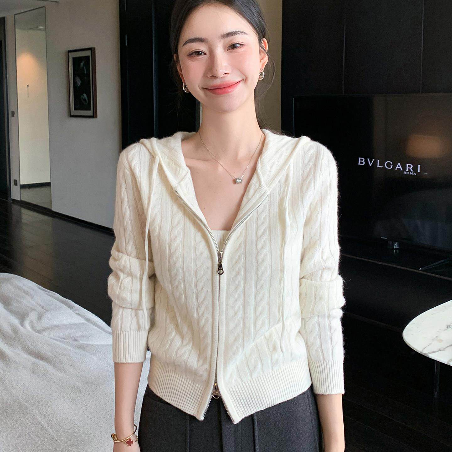 麻花加厚拉链山羊绒开衫女连帽外套秋冬季短款羊毛针织毛衣带帽衫