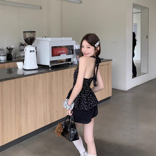 WITHMIN 吊带背心女2025新款修身显瘦挂脖无袖上衣设计感小众女装