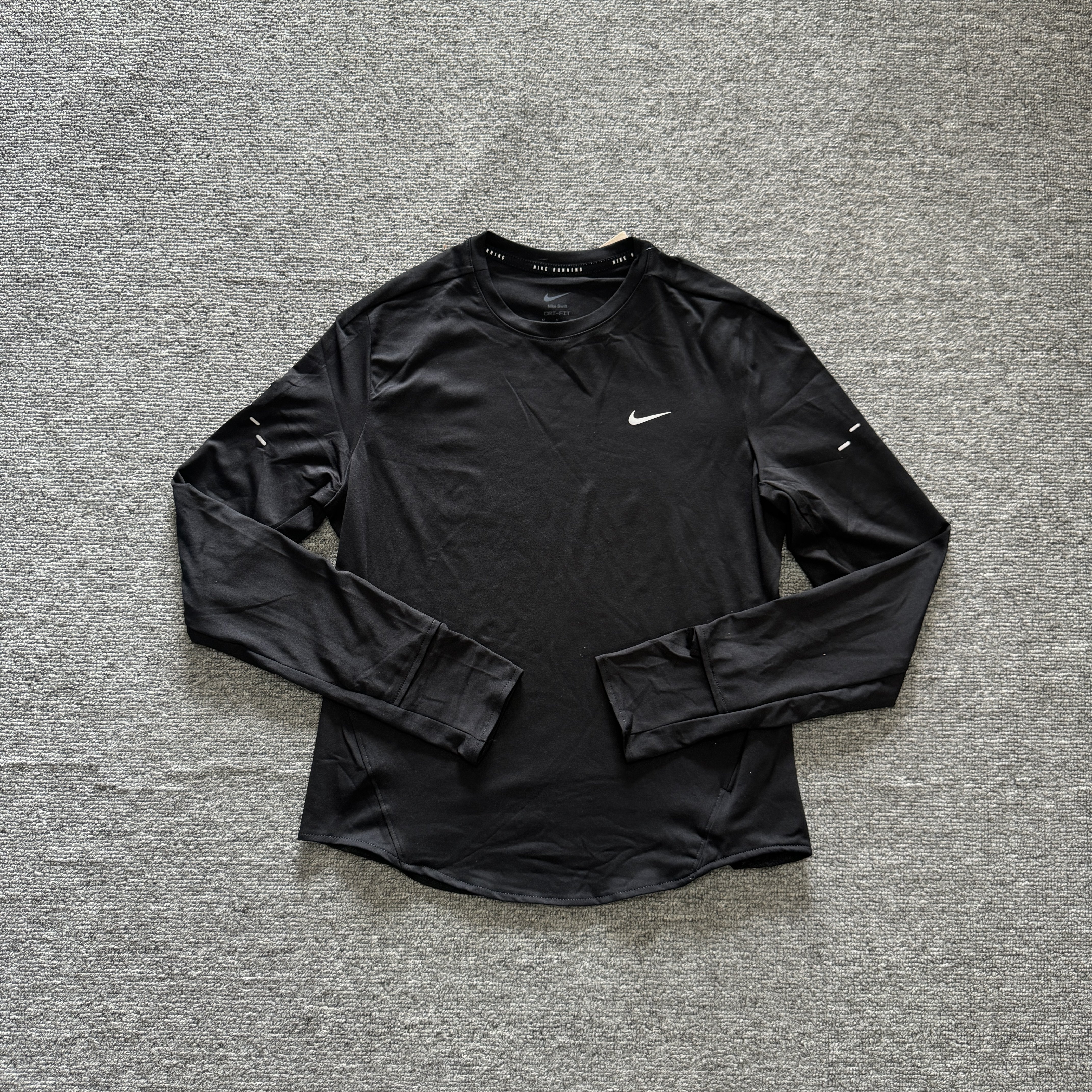 Nike/耐克 女子防晒运动跑步训练速干透气圆领长袖T恤HQ0504-010