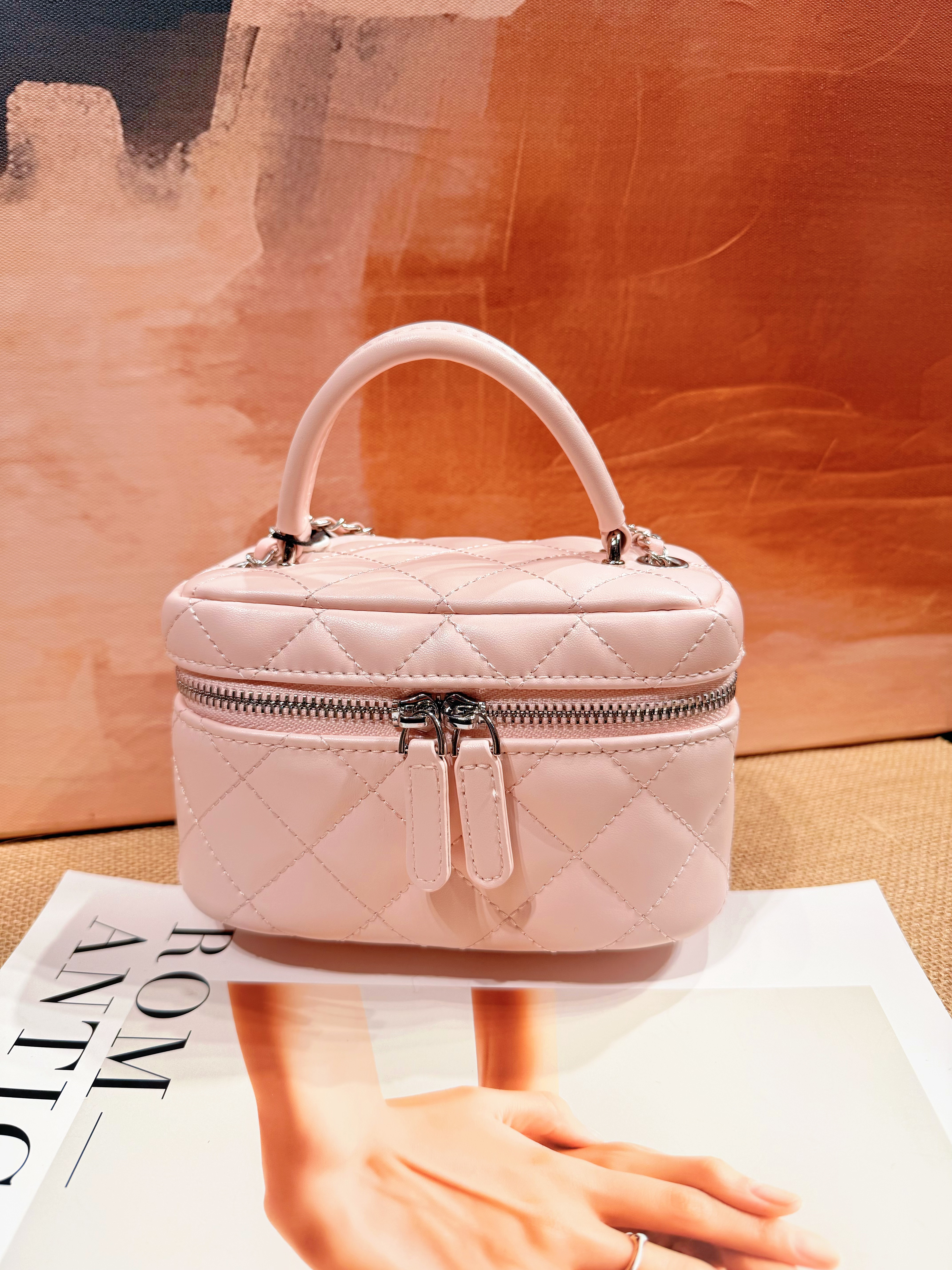 2026新款时尚手提百搭真皮油蜡皮链条高级单肩斜挎休闲通勤女皮包