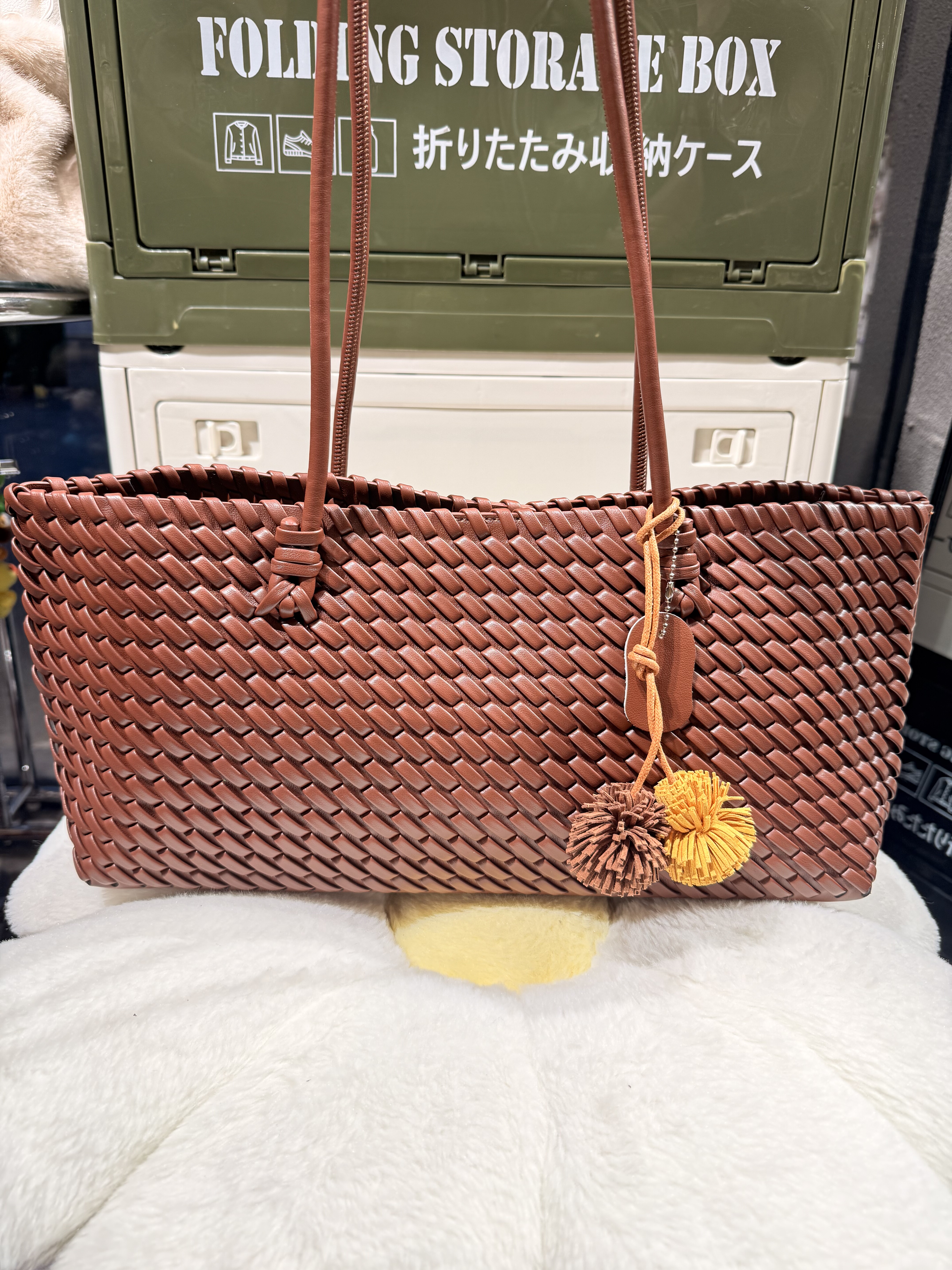 2025新款时尚手提编织油蜡皮百搭单肩斜挎高级感腋下通勤托特女包