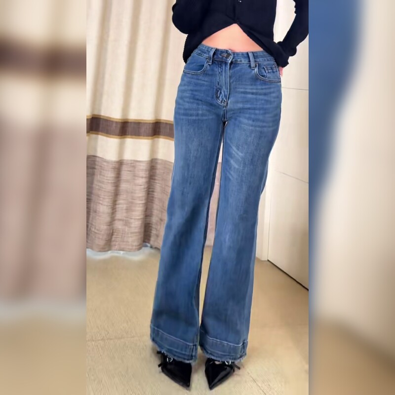 高腰微喇牛仔裤女 2026 春季新款显瘦修身小个子直筒长裤超好看