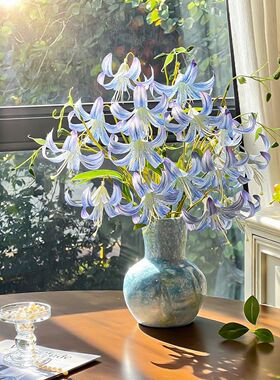 蓝色百合花假花婚礼仿真花绢花摆设客厅婚庆餐桌装饰花艺摆件插花