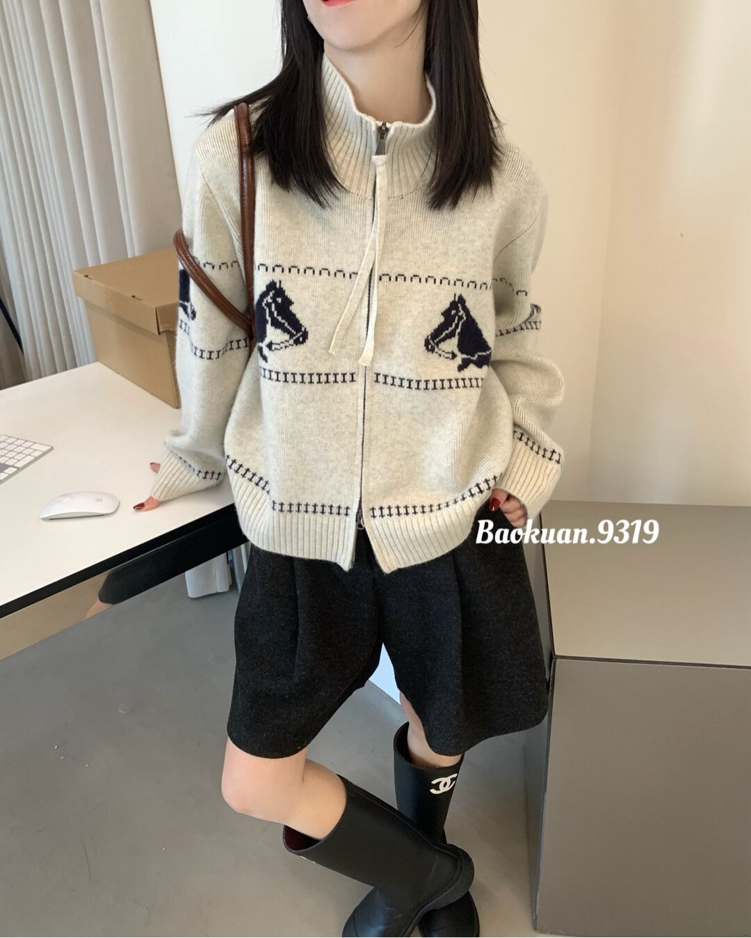 2025冬季新款韩版提花保暖毛衣外套女宽松减龄双拉链翻领针织开衫