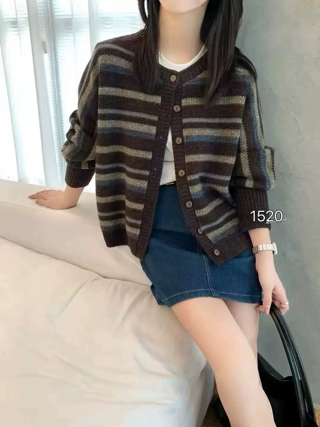 秋冬新款圆领单排扣粗线提花条纹宽松落肩袖针织针织开衫毛衣外套,女装/女士精品,毛针织衫,淘宝优惠券,粉丝福利购,淘宝优惠卷