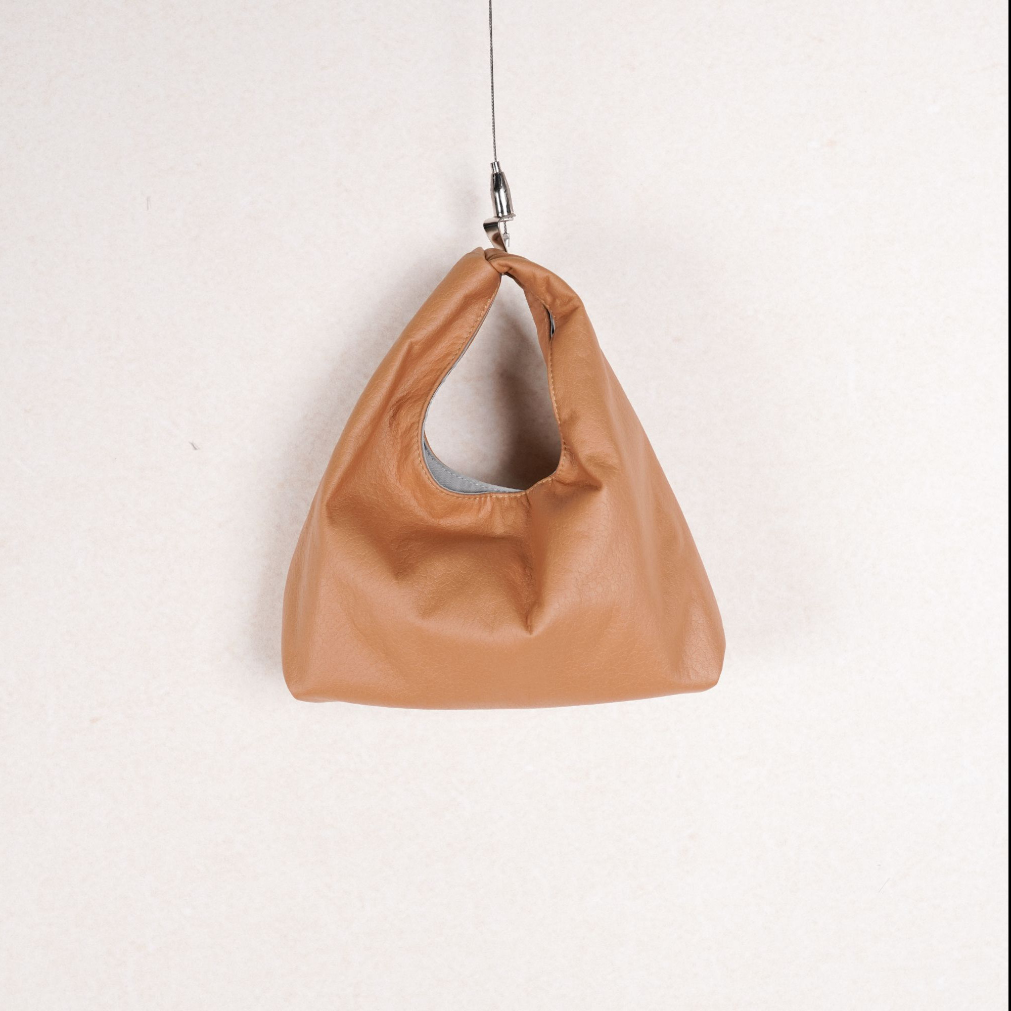 无则艺【科技布三角手拎包】小麦色原创便携环保科技布轻便,箱包皮具/热销女包/男包,单肩包,淘宝优惠券,粉丝福利购,淘宝优惠卷